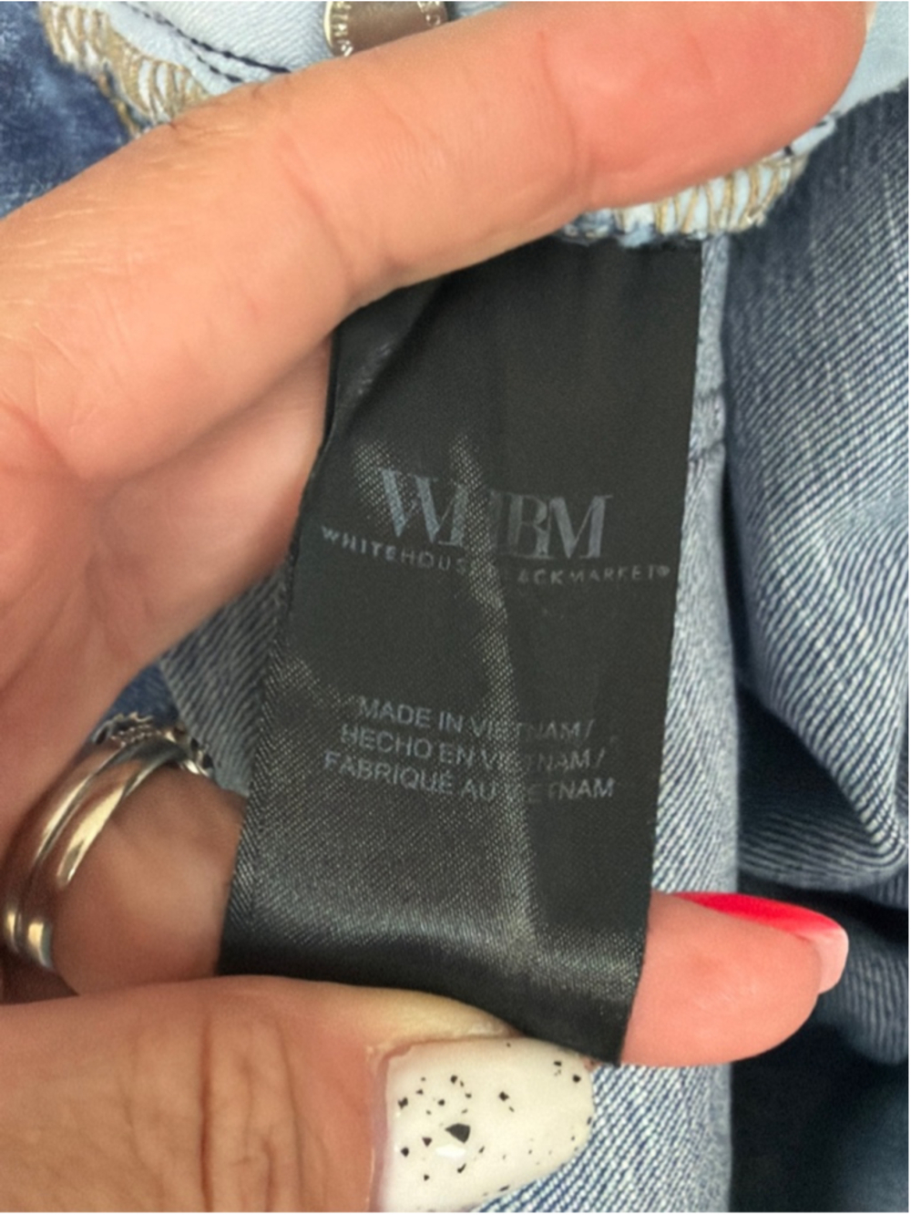 White House Black Market Mid Rise Girlfriend Everyday Soft Jeans Sz 0! - Picture 8 of 8
